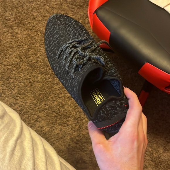 Yeezys not real - Picture 3 of 3